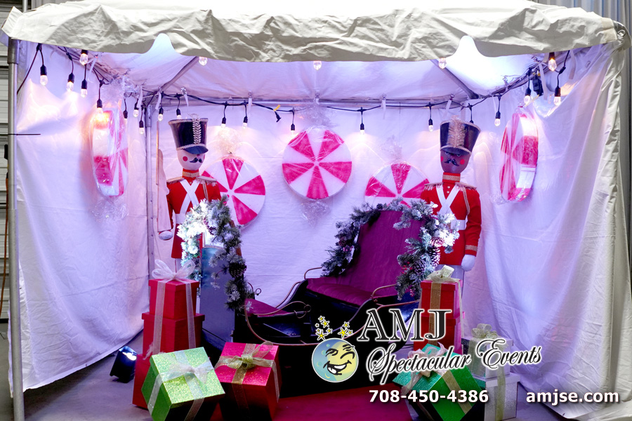 AMJ Spectacular Events Christmas Scene-Traditional with Throne
